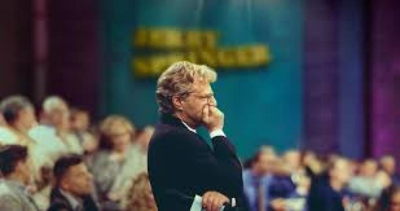 مسلسل Jerry Springer: Fights, Camera, Action مترجم - الموسم 1